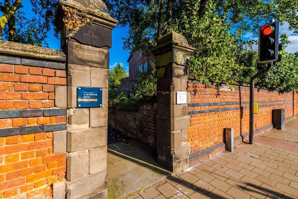 Victorian Gem In Chester Centre Экстерьер фото